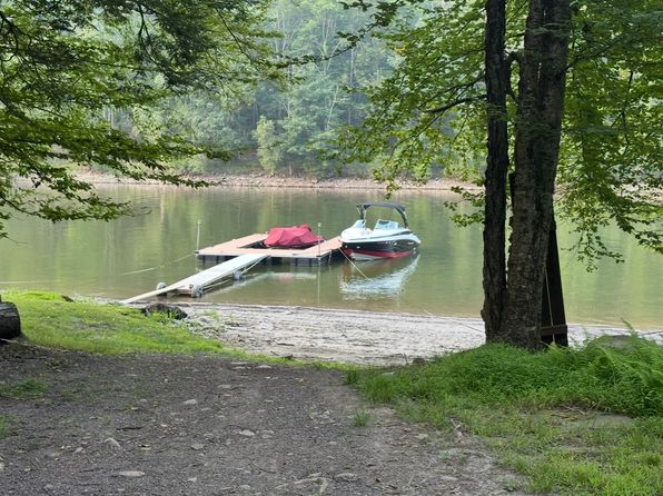 111 River Rd