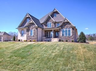 6634 Linville Ridge Dr, Oak Ridge, NC 27310