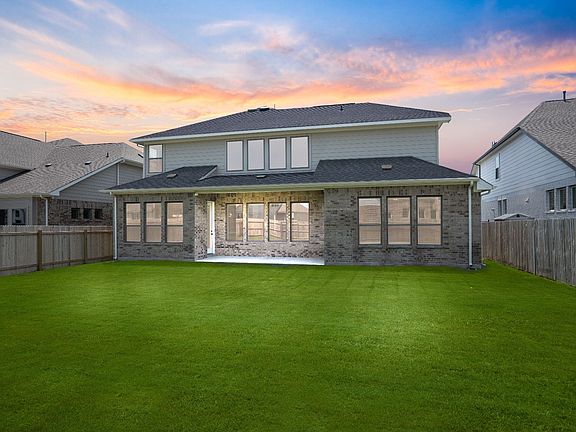 4th image of 417 Hollister Dr