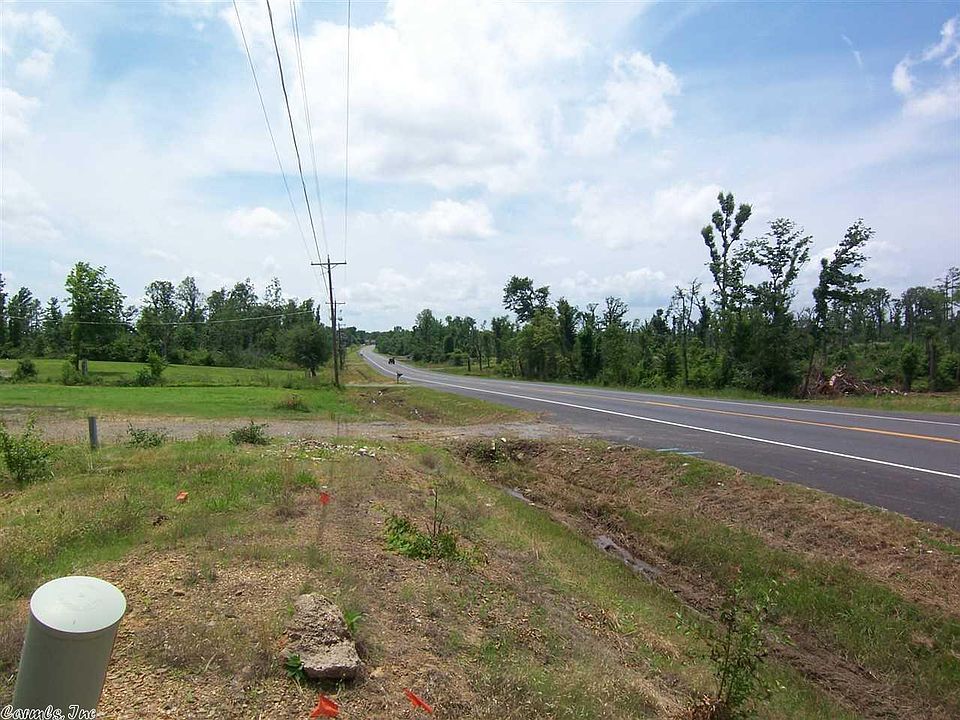 2nd image of 695 Highway 365