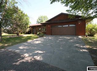 4230 Riverview Rd, Riverton, WY 82501