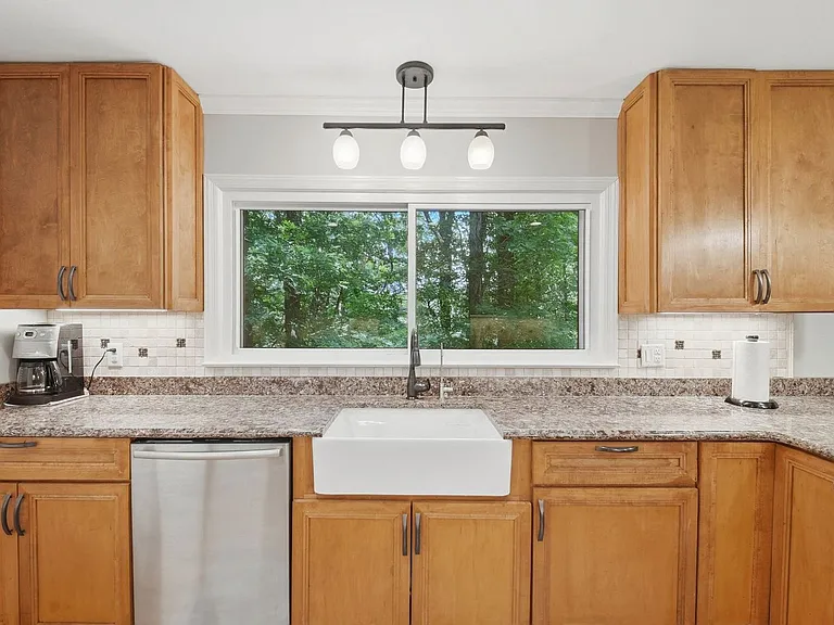 123 Arrow Dr — Photo 6