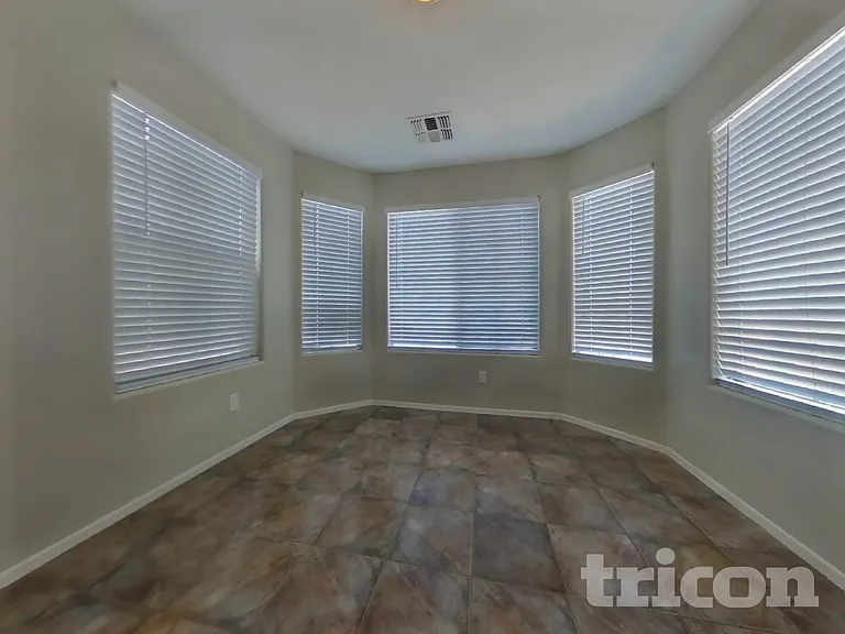 10819 W Virginia Ave — Photo 6