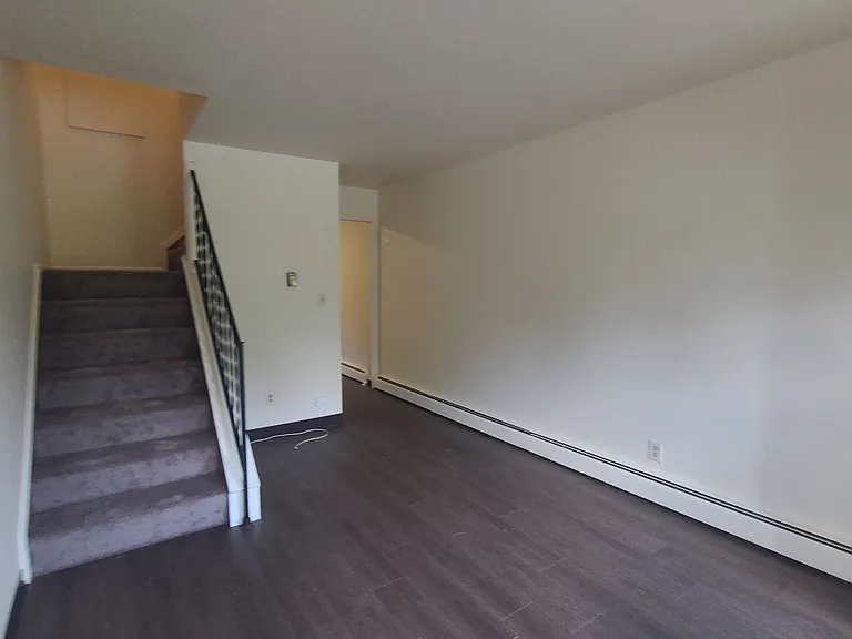 3999 Canal St — Photo 17