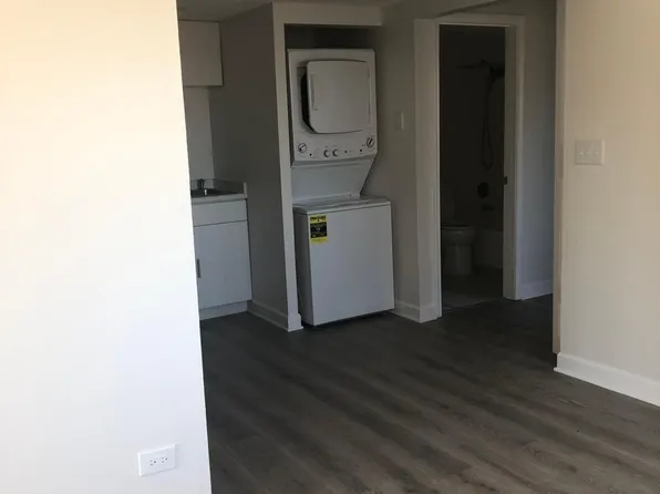 220 Klein Creek Ct APT 4D, Carol Stream, IL 60188