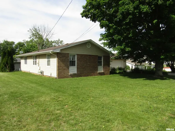 524 W Euclid Ave, Lewistown, IL 61542
