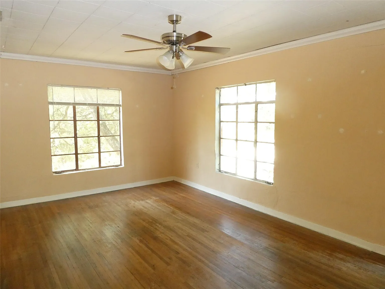 2 bed, 1.0 bath, 1722 sqft, $1,395 — Photo 3
