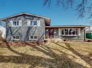 305 3rd St SE, Stewartville, MN 55976