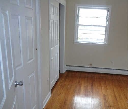 4th image of 47 Glen Ave