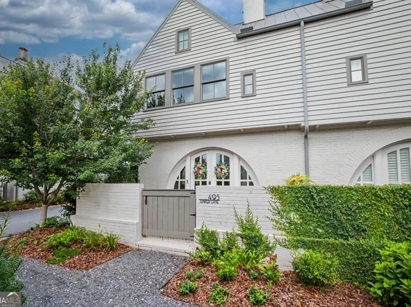 495 Juniper Ln, Fayetteville, GA 30214