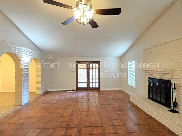 7609 Linkside St — Photo 14