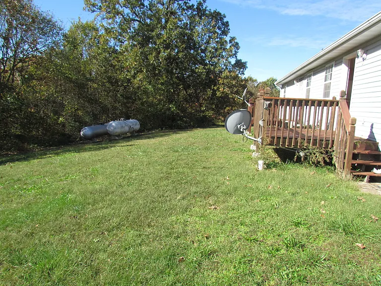 407 9th Street Cir — Photo 21