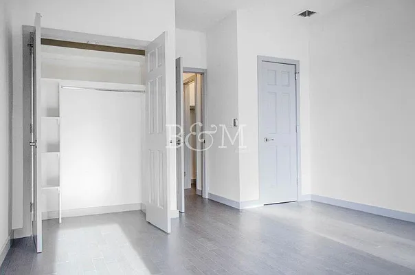 Rented by Brick&Mortar | media 13