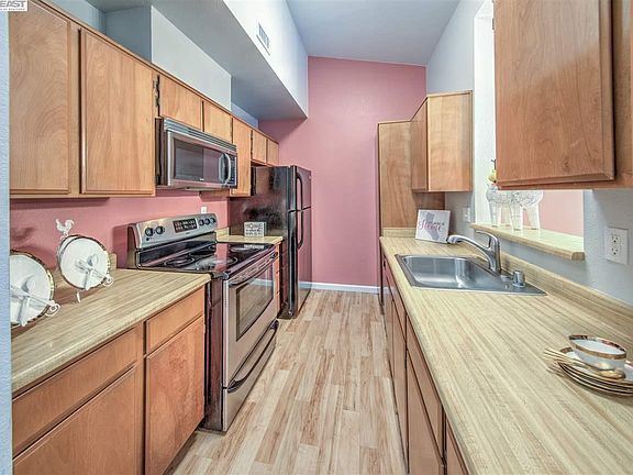 4th image of 7114 Cross Creek Cir APT D
