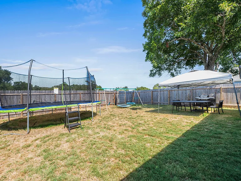 9802 Tarabon Dr — Photo 22