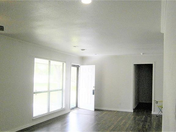 3rd image of 2958 Joanna Dr