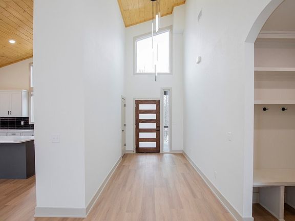3rd image of 4 Romine Pl