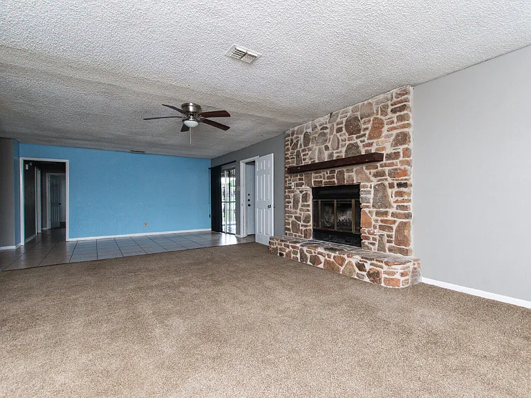 1520 McCarthy Ave — Photo 3