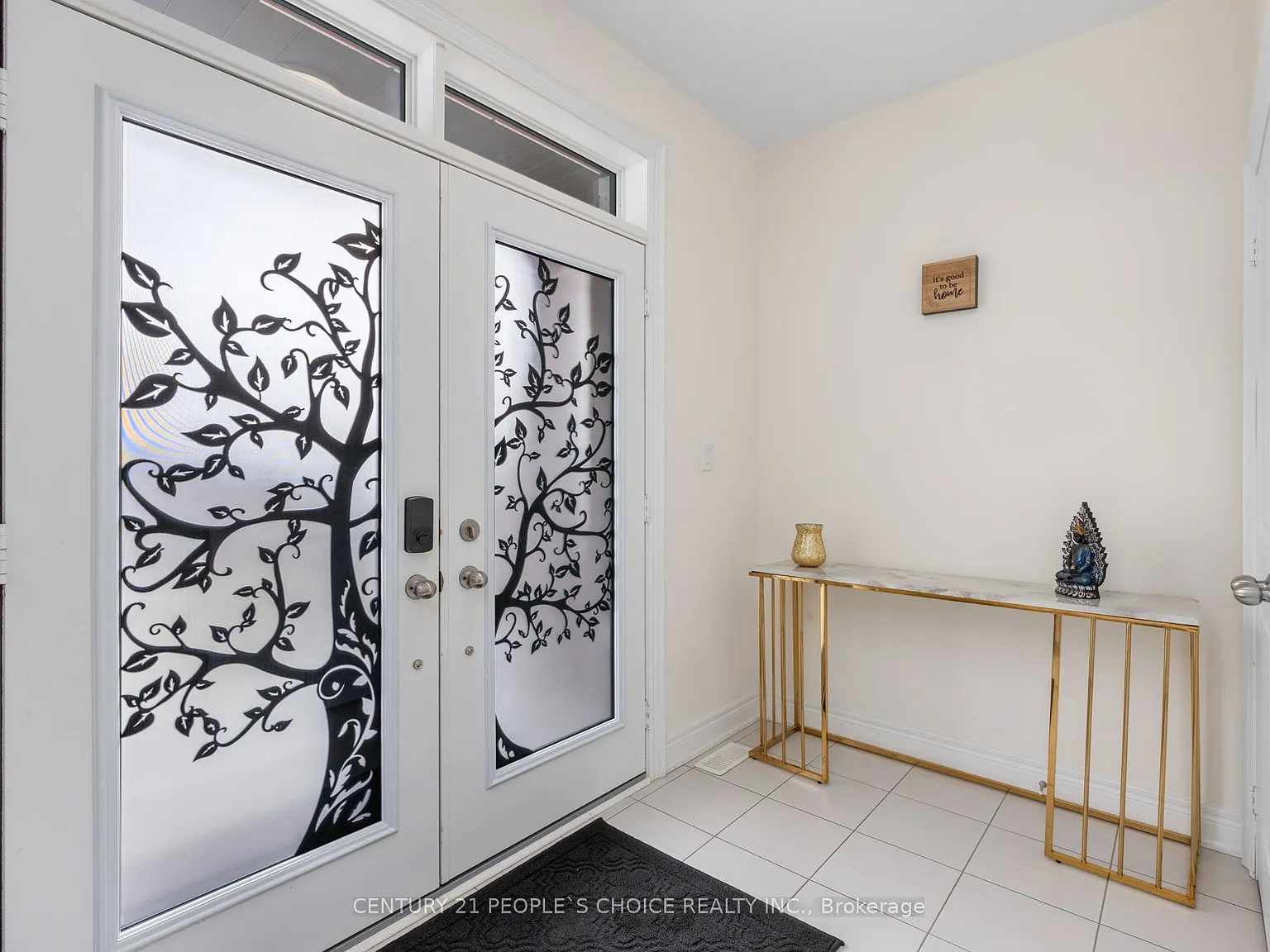 5 bed, $4,200 — Photo 1