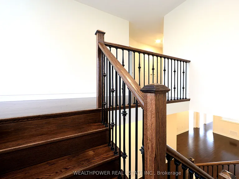 248 Belmore Ct — Photo 12
