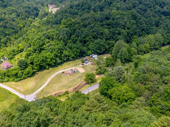 120 Bear Hollow Rd, Bristol, TN 37620