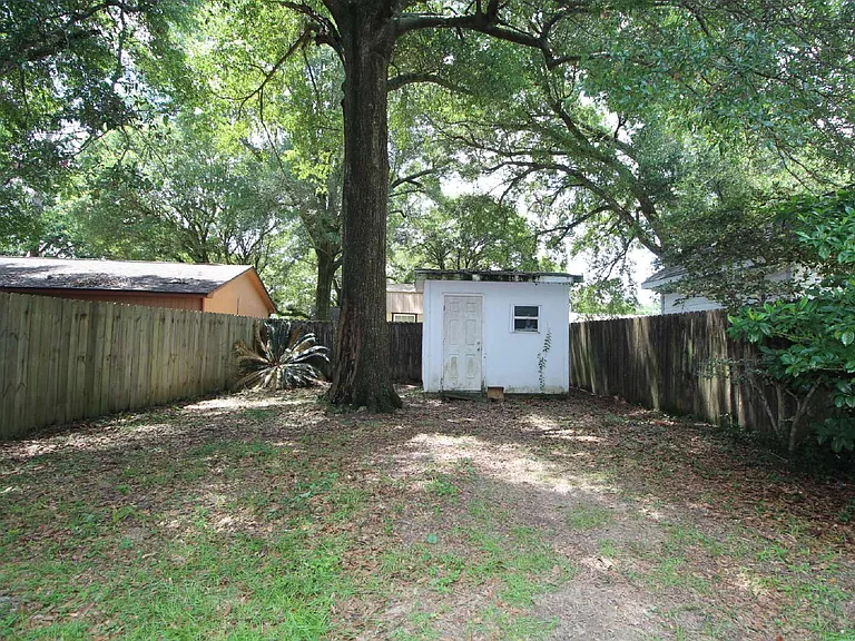6201 Forest Pines Dr #D — Photo 15