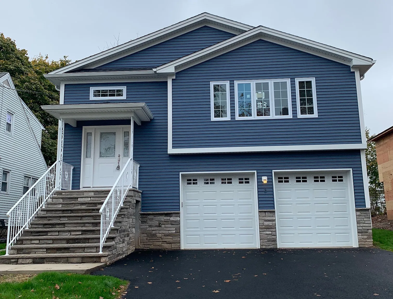 3 bed, $4,000 — Photo 1