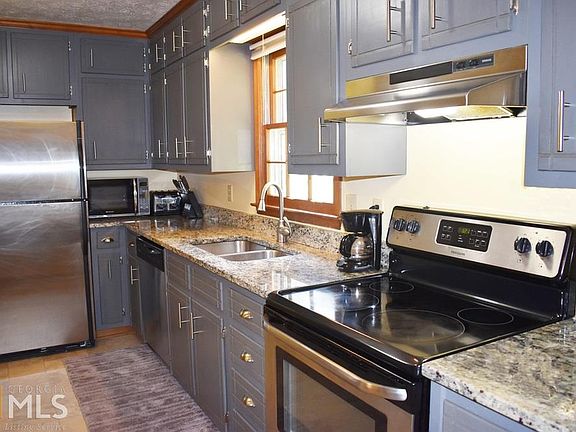 2nd image of 1562 Bentwood Dr