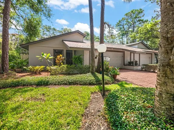 4645 Oak Forest Dr E #12, Sarasota, FL 34231