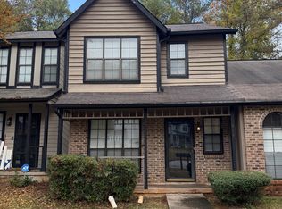 814 Heritage Oaks Dr, Stone Mountain, GA 30088