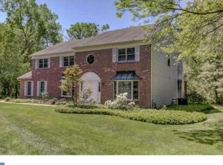3 Wayne Cir, Ambler, PA 19002