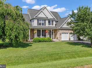 11 Chelsea Ln, Carlisle, PA 17015