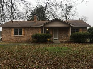 1832 Priceville Rd, Gilbert, SC 29054