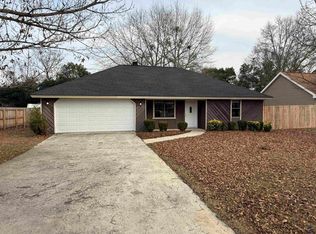 1418 Parkway Dr, Perry, GA 31069