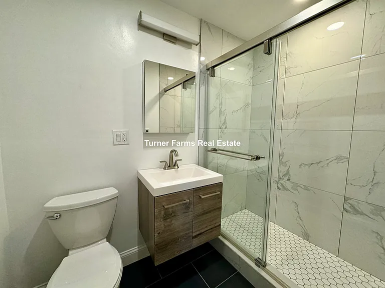 379 Commonwealth Ave — Photo 9