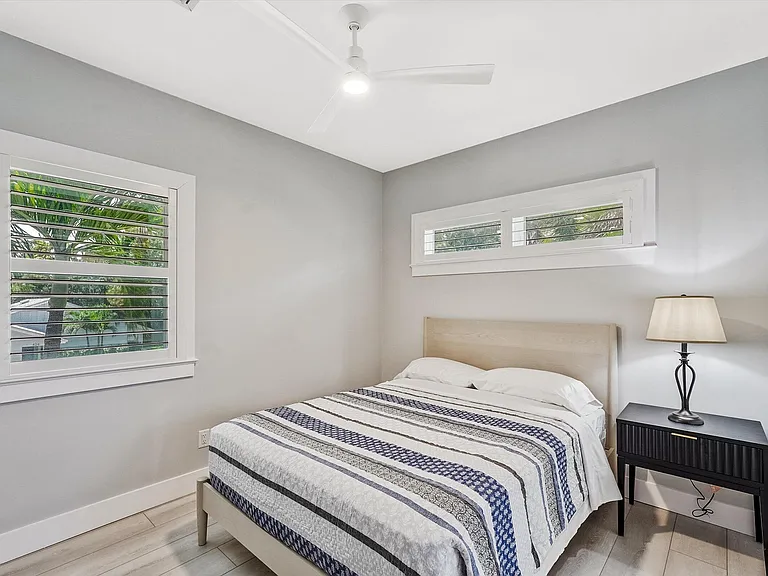 425 Hugh St — Photo 20