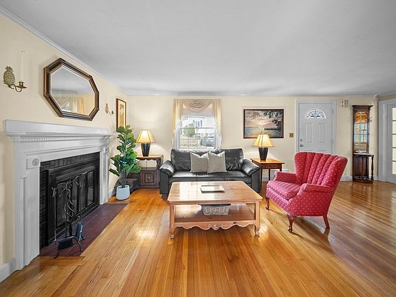 3rd image of 50 Kendall Rd
