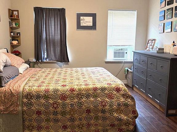 3rd image of 3809 Melon St