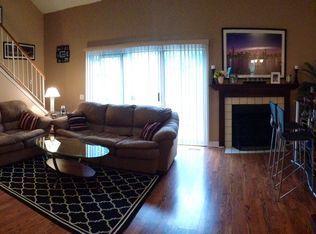 289 Chrisman Dr, Streamwood, IL