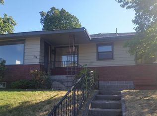 104 W 10th St, The Dalles, OR