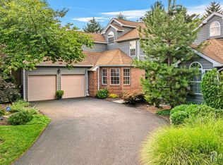 9 Inverness Ct, Monroe Township, NJ 08831