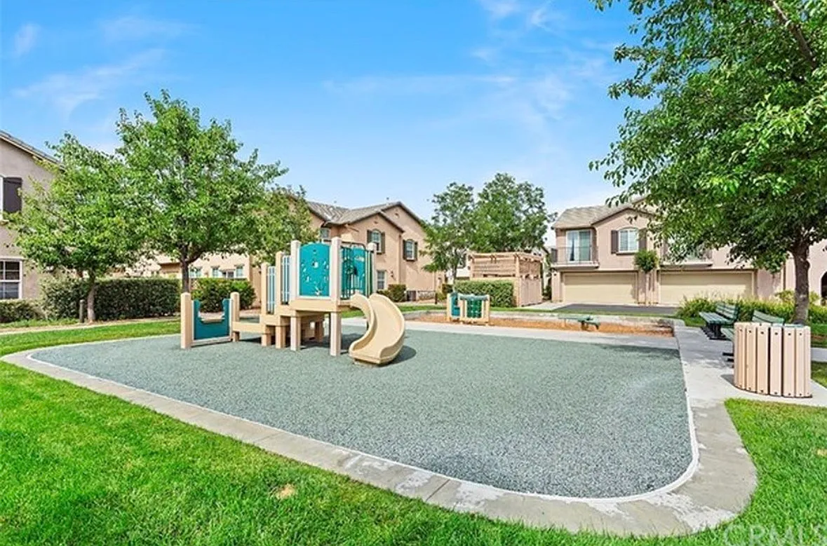 Building Photo - 36361 Grazia Way