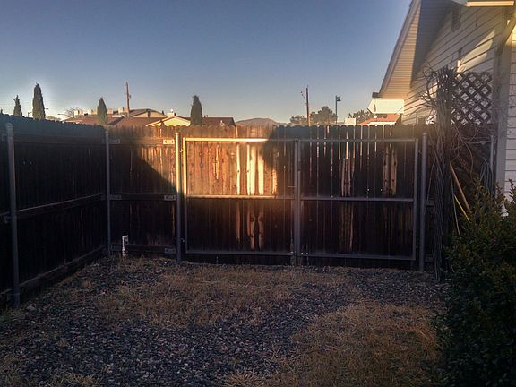 RV gate
