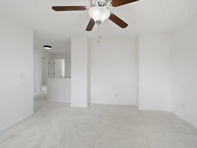 5003 Hemlock Ct — Photo 24