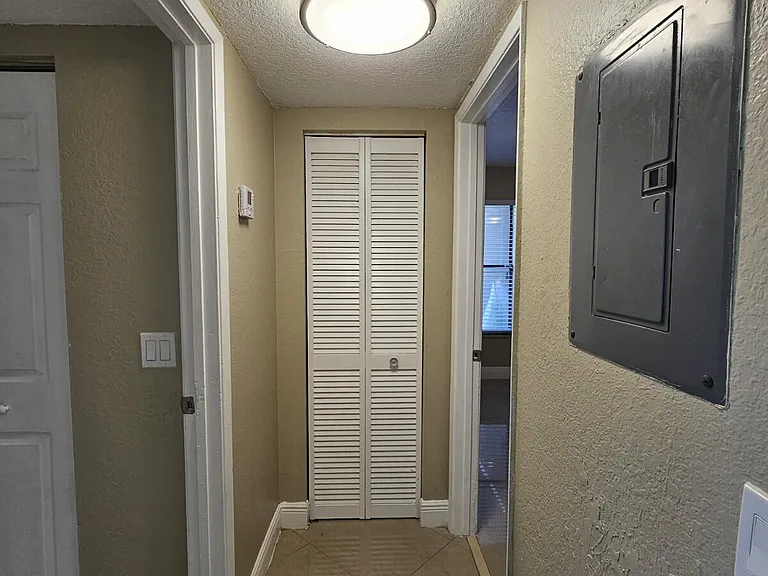 1440 Windorah Way #C — Photo 6