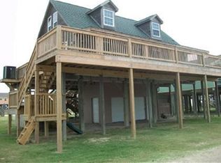 114 Skimmer Ct, Surfside Beach, TX 77541
