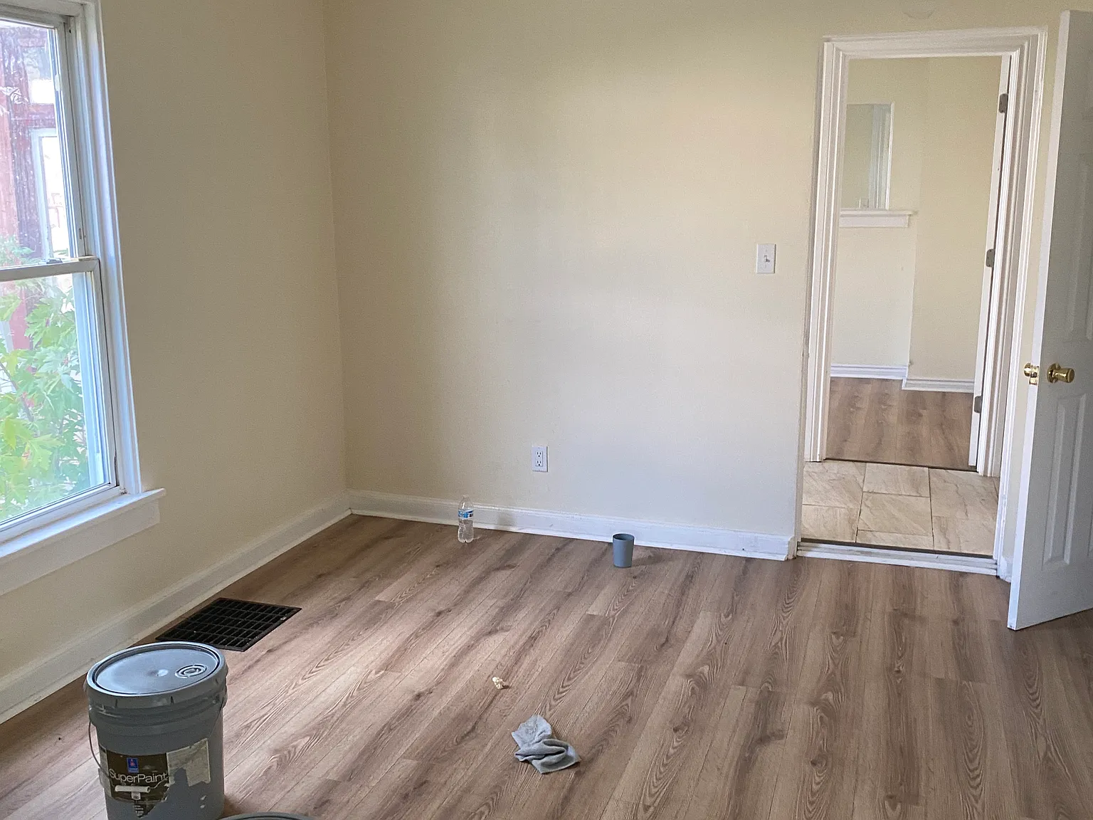 2 bed, $1,300 — Photo 4