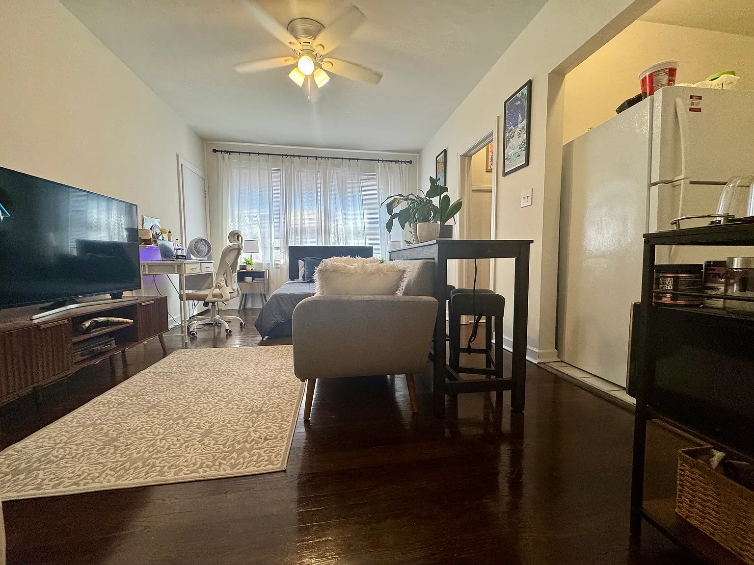 4350 N Ashland Ave — Photo 3