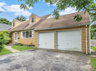 3 Cambridge Street, Glen Cove, NY