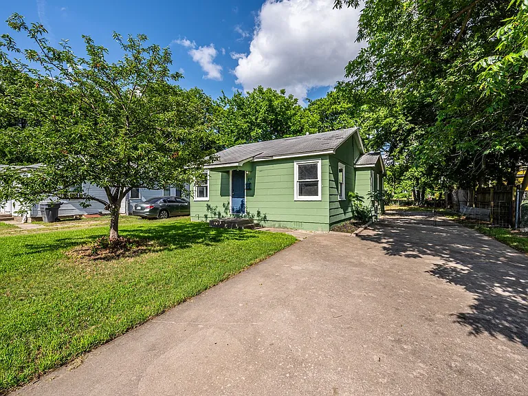 808 NW #H — Photo 20